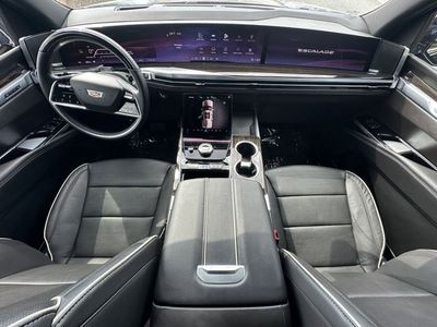 2025 Cadillac Escalade - Photo 14
