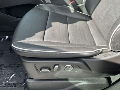 2025 Cadillac Escalade - Photo 17