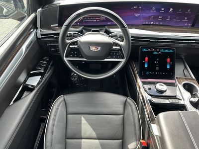 2025 Cadillac Escalade - Photo 15