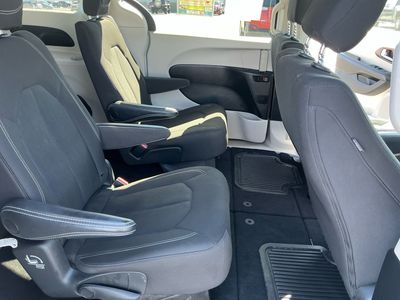 2022 Chrysler Voyager - Photo 19