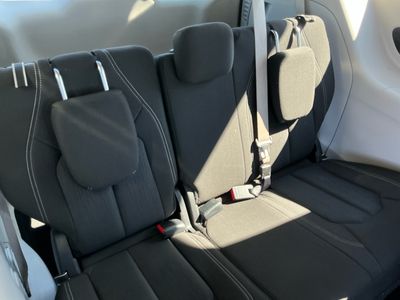 2022 Chrysler Voyager - Photo 18