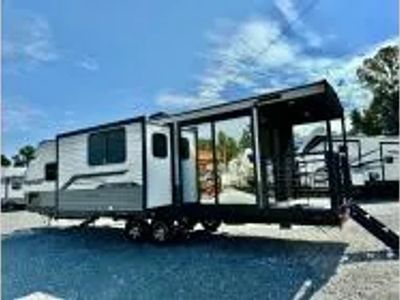 2025 Coachmen RV 283EPIC — front three-quarter view