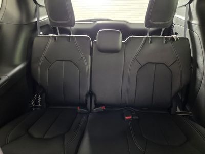 2026 Chrysler Pacifica — photo 20 view