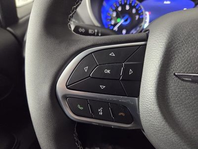 2026 Chrysler Pacifica — photo 17 view