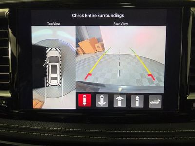 2026 Chrysler Pacifica — photo 12 view