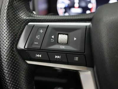2024 Mitsubishi Outlander — photo 21 view
