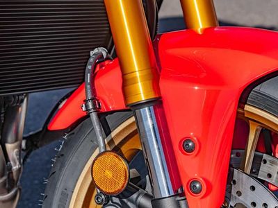 2026 Yamaha XSR900 - Photo 9