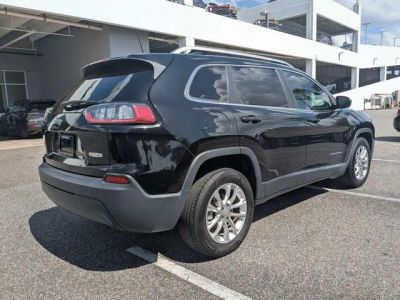 2019 Jeep Cherokee — rear three-quarter view