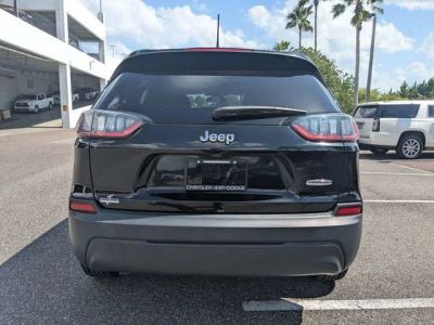 2019 Jeep Cherokee — interior view