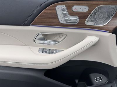 2026 Mercedes-Benz GLE - Photo 17