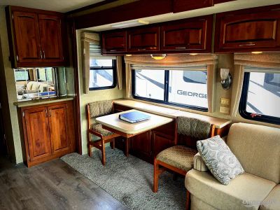 2008 Monaco RV Cayman — photo 8 view