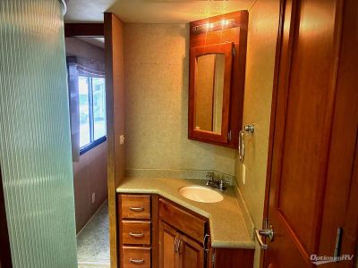 2008 Monaco RV Cayman — photo 17 view