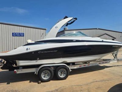 2013 Crownline Eclipse E4 — front three-quarter view