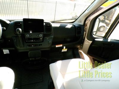 2024 Roadtrek Roadtrek — photo 7 view