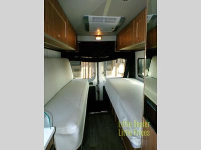 2024 Roadtrek Roadtrek — photo 19 view