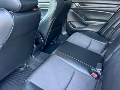 2022 Honda Accord Hybrid - Photo 4