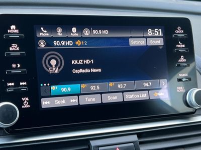 2022 Honda Accord Hybrid - Photo 18
