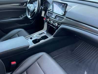2022 Honda Accord Hybrid - Photo 15