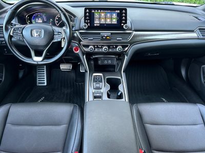 2022 Honda Accord Hybrid - Photo 3
