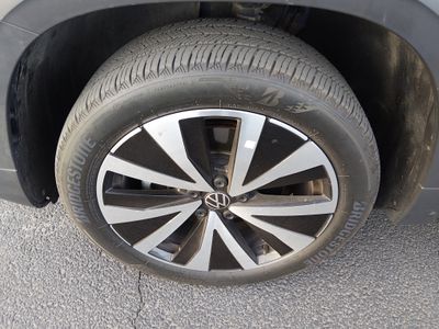 2024 Volkswagen Taos - Photo 10