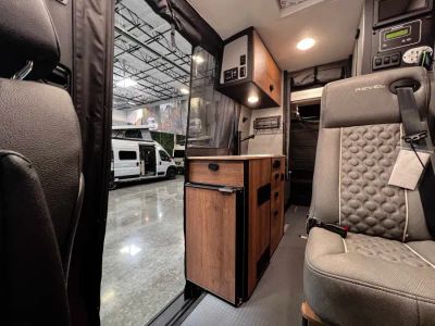 2027 Winnebago REVEL — photo 7 view