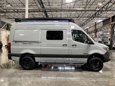 2027 Winnebago REVEL — photo 15 view