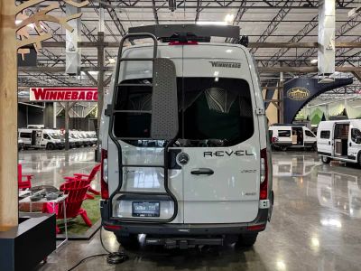 2027 Winnebago REVEL — photo 17 view