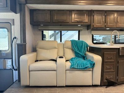 2023 Coachmen RV Mirada - Photo 11