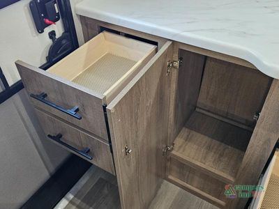 2024 Grand Design Imagine XLS - Photo 19