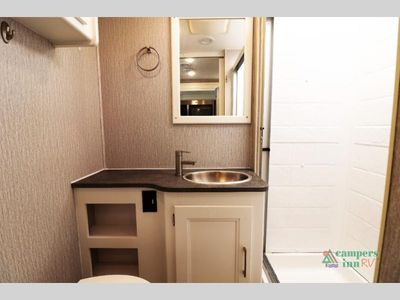 2022 Coachmen RV Mirada - Photo 32