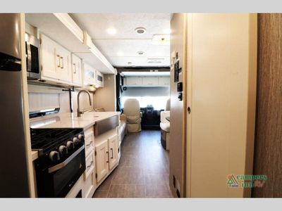 2022 Coachmen RV Mirada - Photo 18