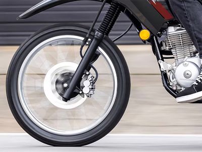2025 Honda XR150L - Photo 17