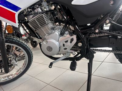 2025 Honda XR150L - Photo 10