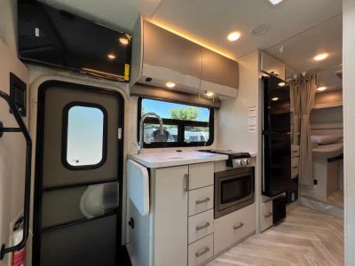 2027 Thor Motor Coach COMPASS AWD — photo 7 view