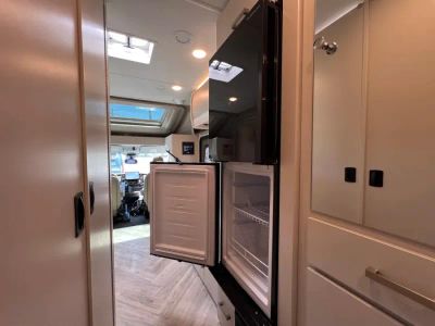 2027 Thor Motor Coach COMPASS AWD — photo 13 view