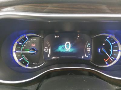 2023 Chrysler Pacifica — photo 14 view