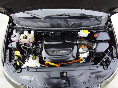 2023 Chrysler Pacifica — photo 9 view