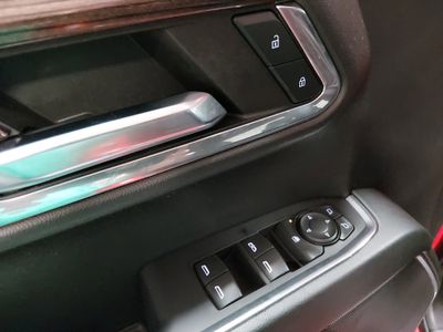2023 Chevrolet Silverado 1500 — photo 22 view