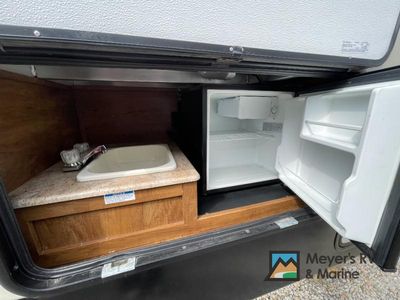 2017 Coachmen RV Chaparral - Photo 31