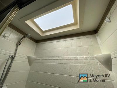 2017 Coachmen RV Chaparral - Photo 28