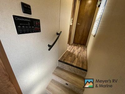 2017 Coachmen RV Chaparral - Photo 17