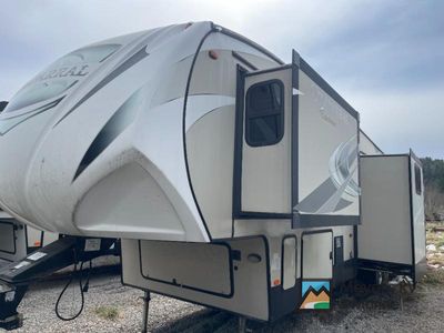 2017 Coachmen RV Chaparral - Photo 3