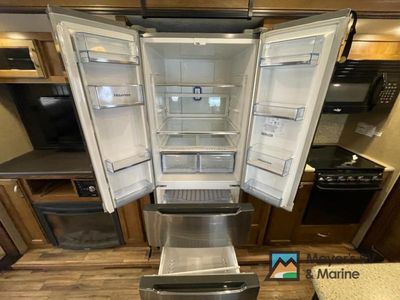 2017 Coachmen RV Chaparral - Photo 9