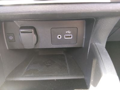 2023 Nissan Versa - Photo 17