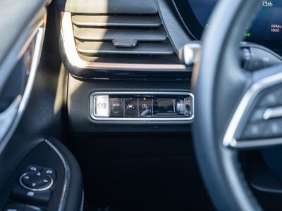 2025 Buick Envision - Photo 23