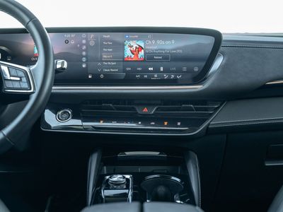 2025 Buick Envision - Photo 26