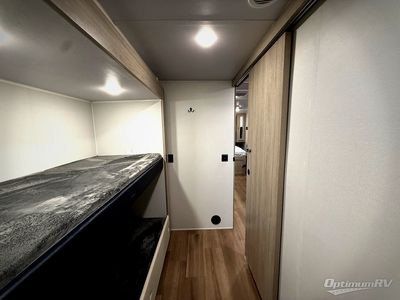 2026 East to West Acclaim - Photo 20