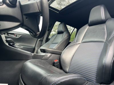 2021 Toyota RAV4 Hybrid - Photo 3