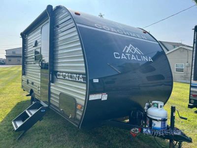 2026 Coachmen RV Catalina Summit Series 7 — front three-quarter view