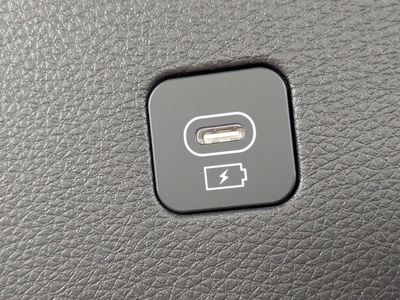 2026 Kia Carnival — photo 17 view